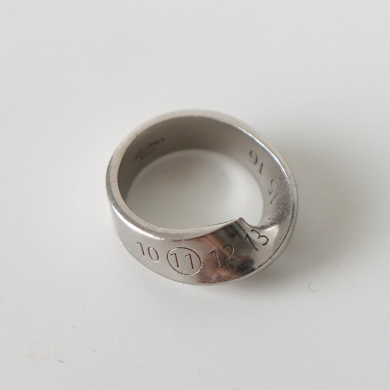 Twist Numbering Silver Ring
