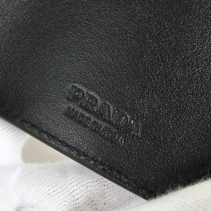 プラダ ヴィッテロダイノレザー トライアングルロゴ 三つ折り財布 ブラック ICタグ内蔵
