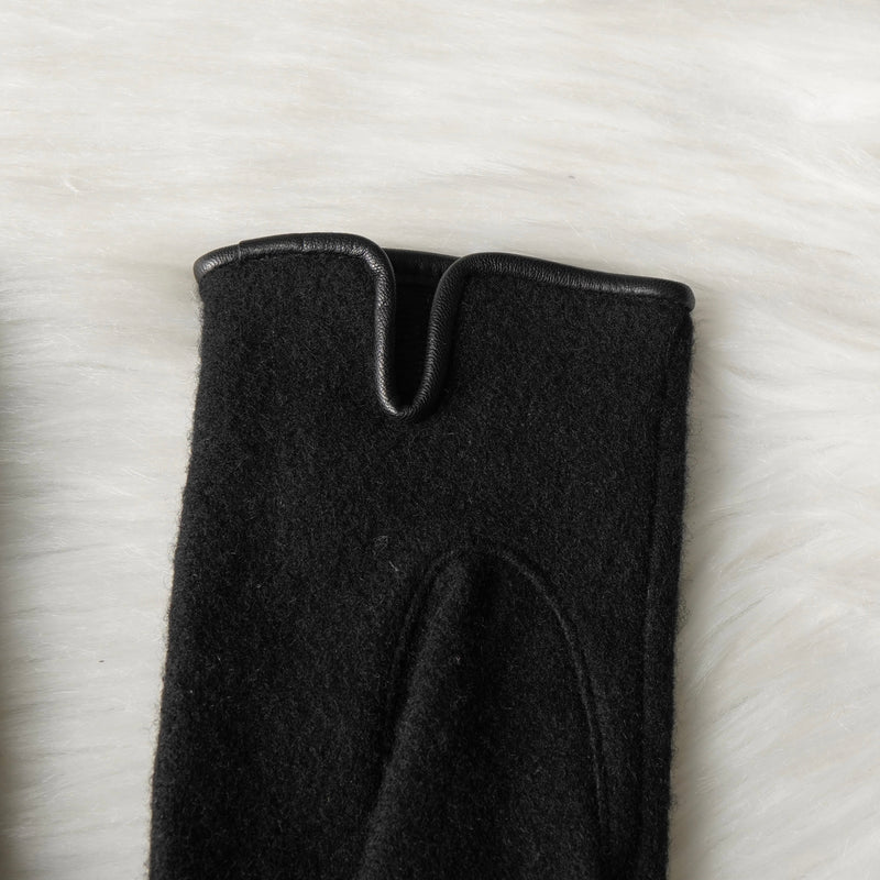 ヴィヴィアン ウエストウッド オーブ レザー口 グローブ 手袋 ブラック レディース