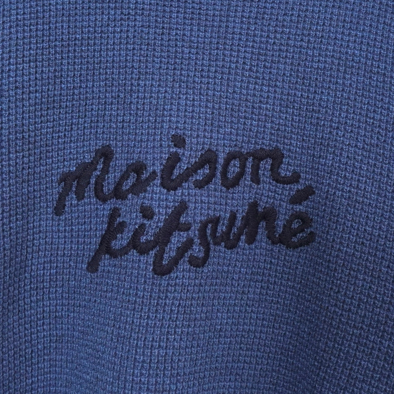 メゾン キツネ 筆記体ロゴ ワッフル ニット ブルー