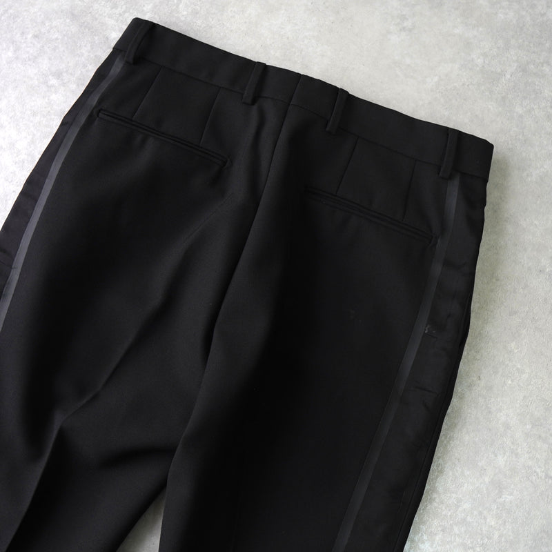 フェンディ ライン セットアップ スーツ メンズ ブラック / グレー