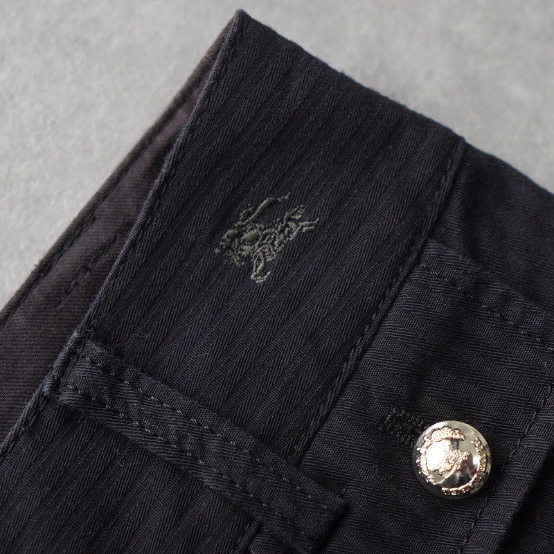 Logo Embroidery Three-quarter Length Pants