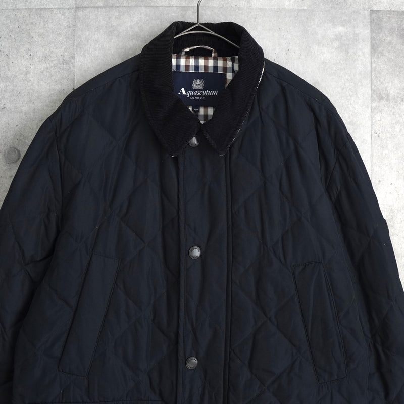 アクアスキュータム  コーデュロイ襟 キルティングジャケット ブラック