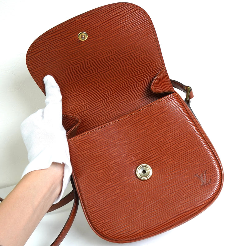 ルイ ヴィトン エピ ミニサンクルー ケニアブラウン ショルダーバック M52213