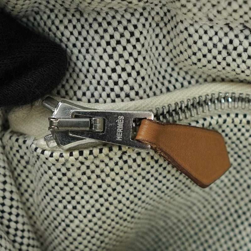 エルメス フールトゥPM キャンバス ハンドバッグ ホワイト / ブラック