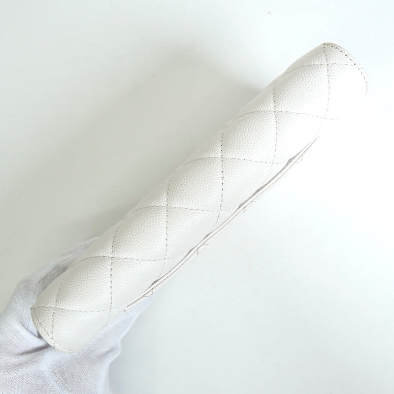 シャネル クラシック ココマーク マトラッセ キャビアスキン 長財布 ホワイト