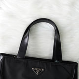 プラダ ナイロン / レザー ハンドバッグ トライアングルロゴ ブラック