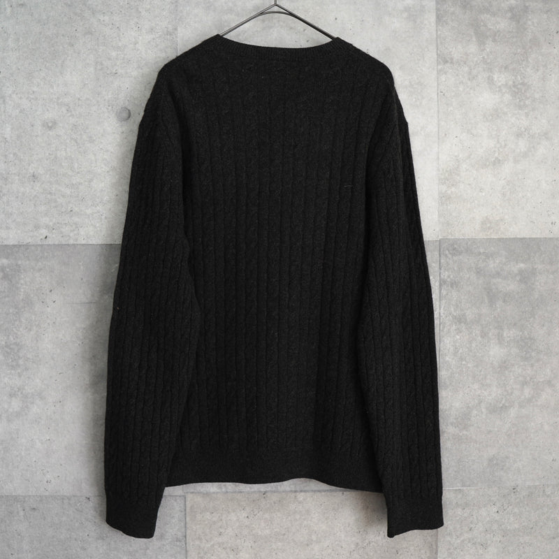 ラコステ ロゴパッチ ケーブル編み ニット ブラック