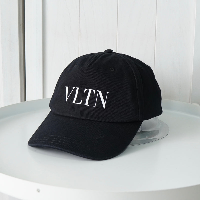 ヴァレンティノ ロゴ キャップ ブラック