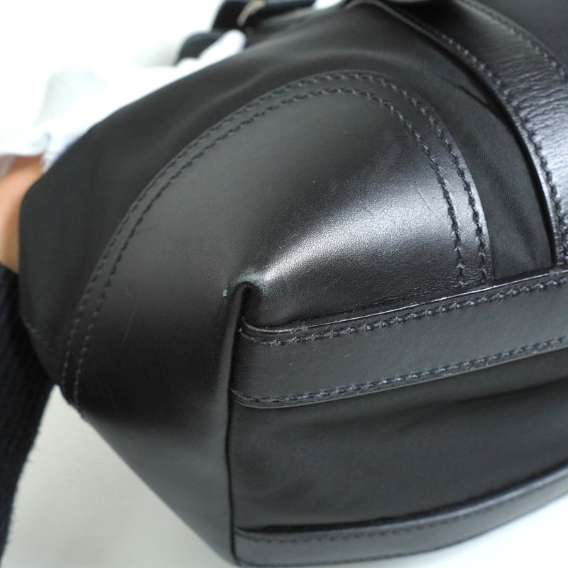 プラダ トライアングルロゴ テスート ポコノ ナイロン レザー トートバッグ ブラック