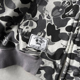 A BATHING APE × STUSSY ステューシー × エイプ スカル カモ ジップアップ フーディー パーカー グレー - NEWSED