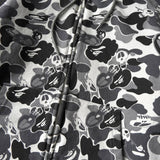 A BATHING APE × STUSSY ステューシー × エイプ スカル カモ ジップアップ フーディー パーカー グレー - NEWSED