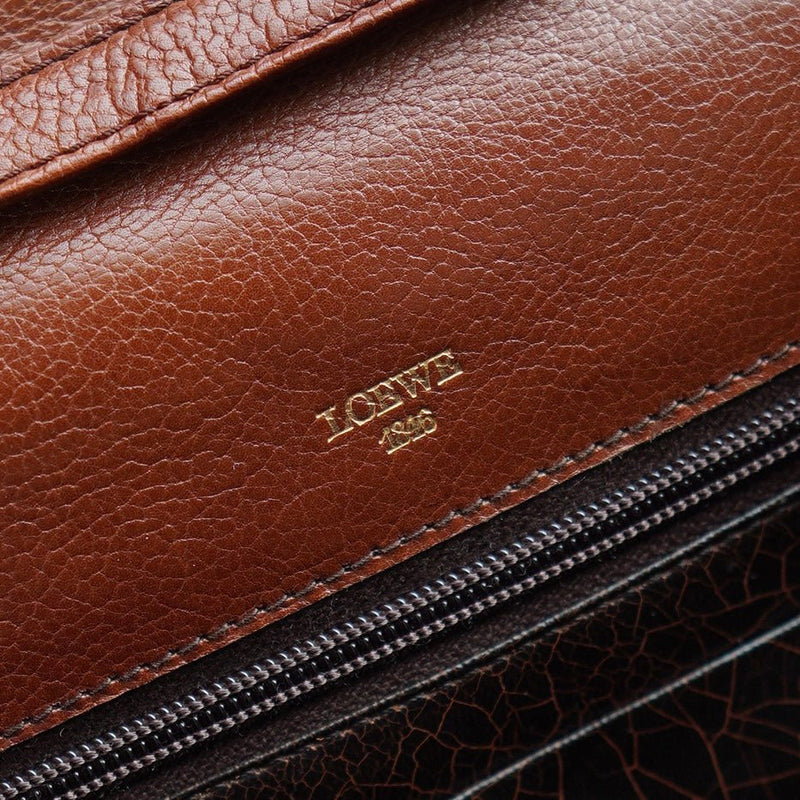 Anagram Leather Shoulder Bag - NEWSED