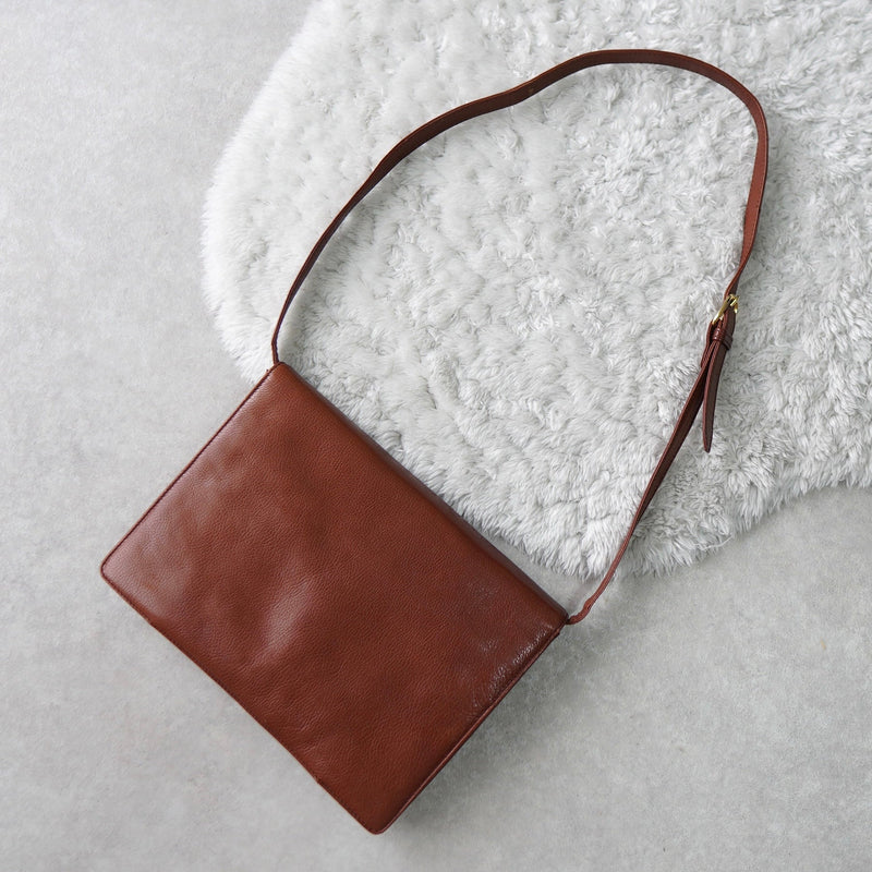 Anagram Leather Shoulder Bag - NEWSED