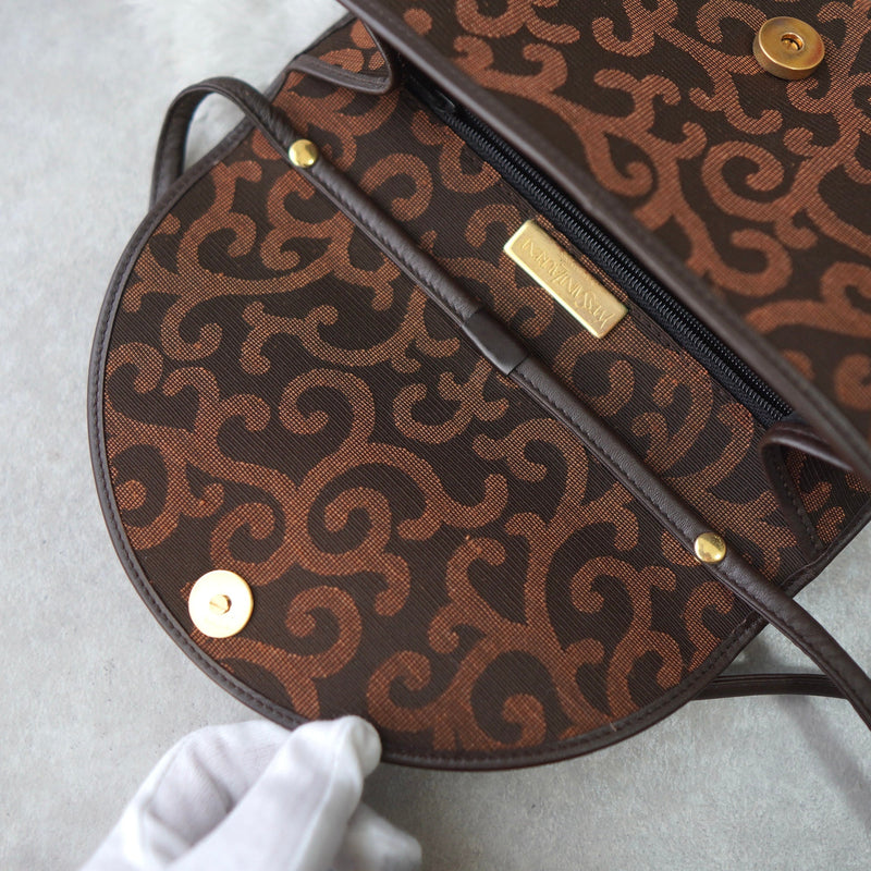 Arabesque Pattern Shoulder Bag - NEWSED