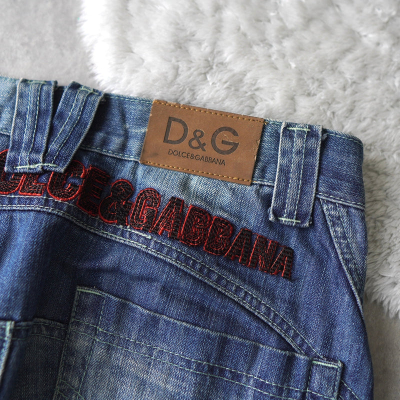 Back Wappen Jeans - NEWSED