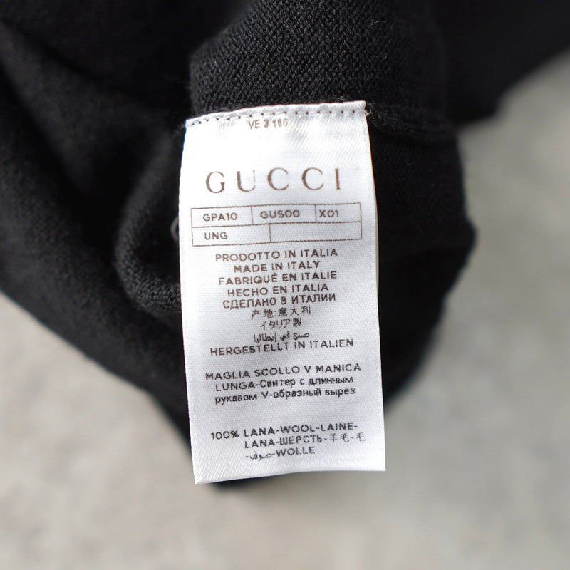 Balance Logo Embroidery V - neck Wool Sweater｜Made in Italy - NEWSED