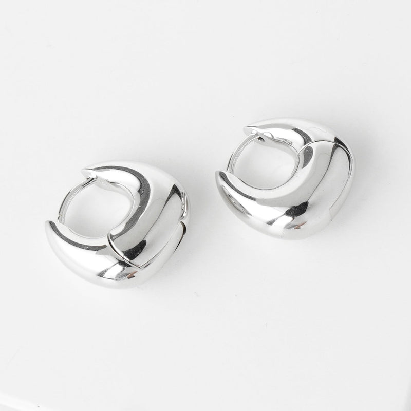 トムウッド Bao Hoops Small シルバー ピアス 未使用品 保存袋付き - NEWSED