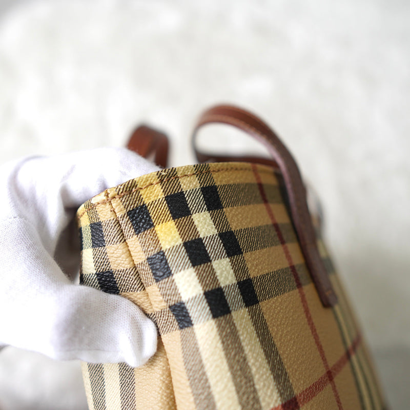 Burberry check hand bag - NEWSED