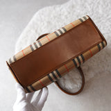 Burberry's Check Hand Bag - NEWSED