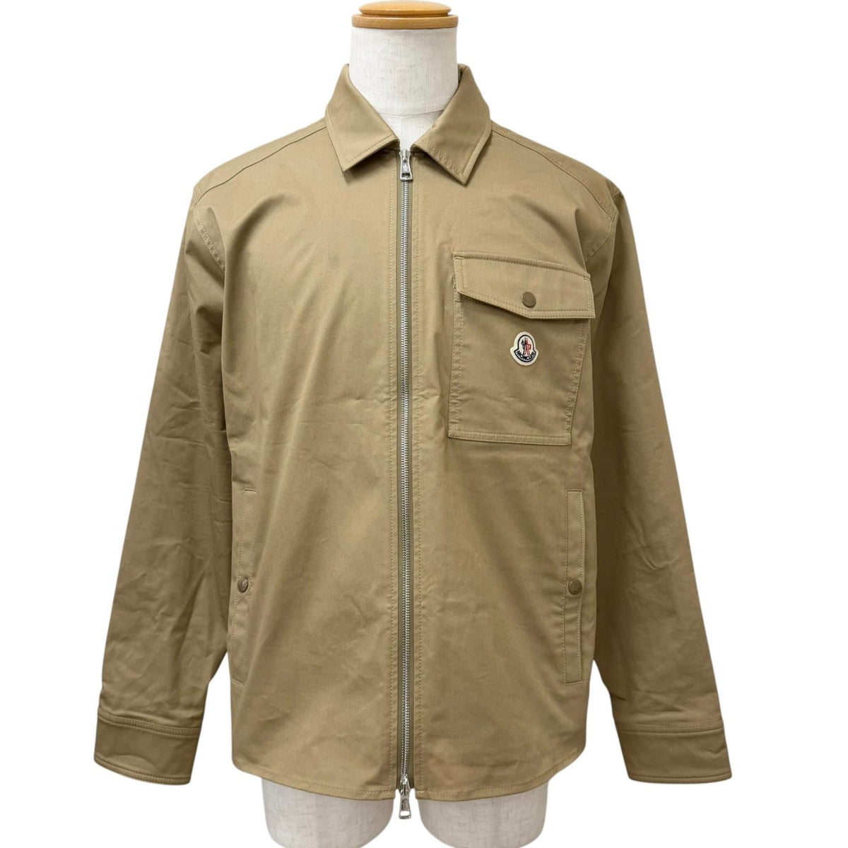 モンクレール CAMICIA ロゴワッペン サファリジャケット ブルゾン ベージュ L メンズ - NEWSED