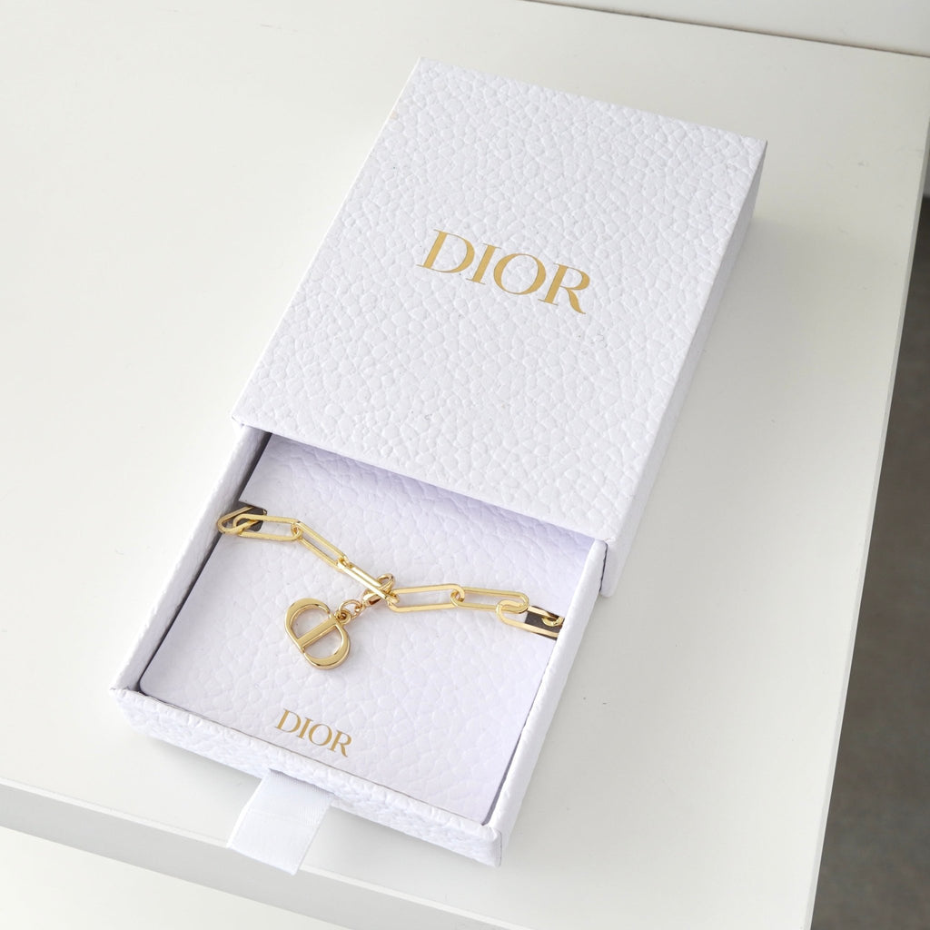 ディオール CDロゴ スター GP ゴールド チェーン ストラップ キーホルダー チャーム 箱付き 新品未使用品