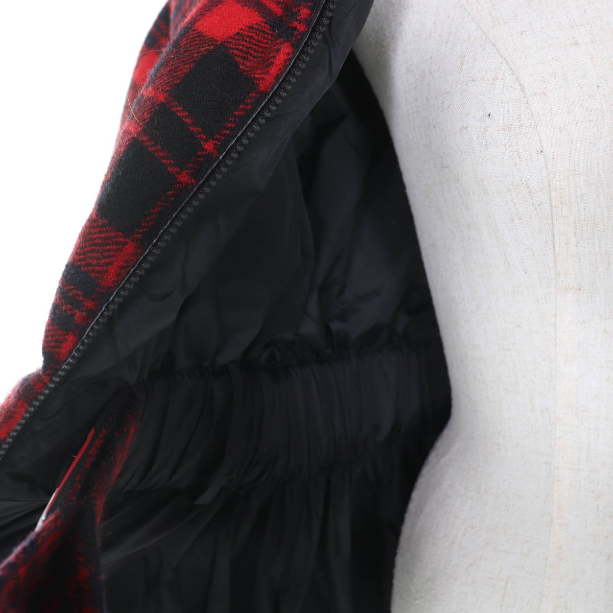 モンクレール DANUBE フード付 チェック柄 ZIP UP ダウンジャケット レッド 54847 レディース - NEWSED