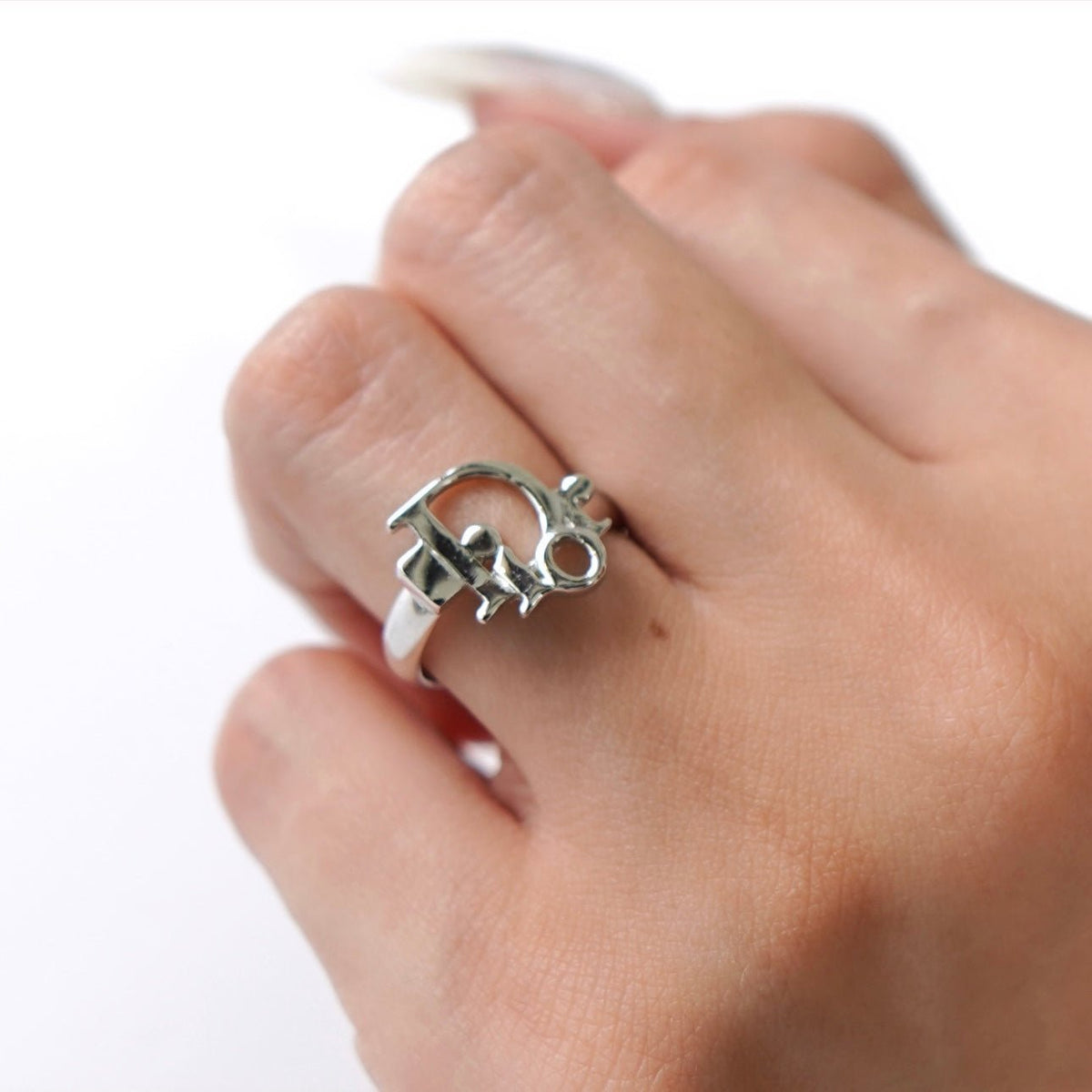 Dior Logo Silver Ring | ブランド古着を扱うリユースショップ