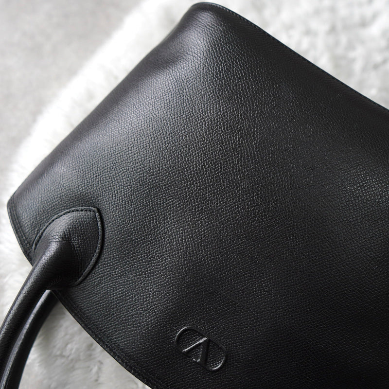 Embossing Logo Leather Hand Bag - NEWSED