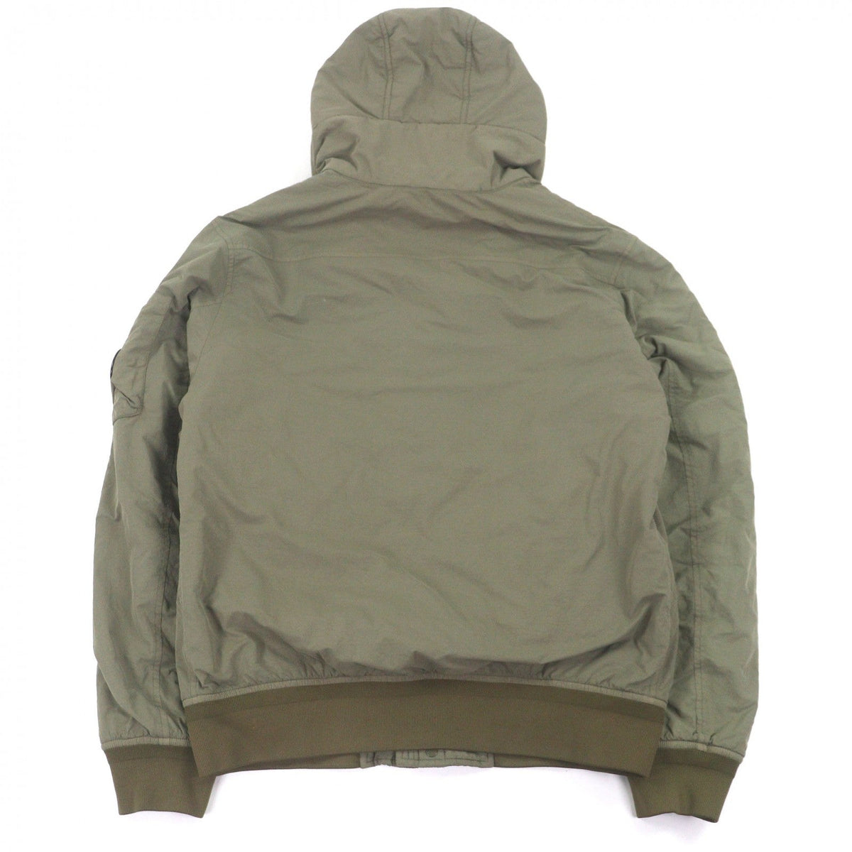 シーピーカンパニー FLATT NYLON フーデッド パファージャケット ブルゾン カーキ 50 メンズ - NEWSED