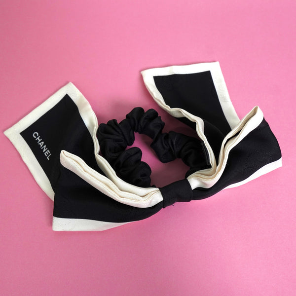シャネル ロゴ カメリア柄 リボン バイカラー シュシュ ブラック / ホワイト