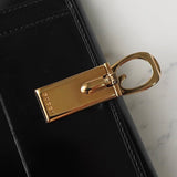 グッチ G金具 レザー 二つ折り財布 ブラック - NEWSED