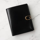 グッチ G金具 レザー 二つ折り財布 ブラック - NEWSED