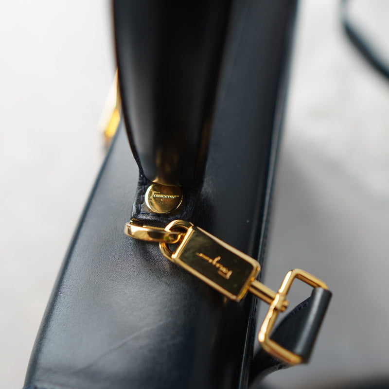 Gancini Calf Leather 2way Hand Bag / Shoulder Bag - NEWSED