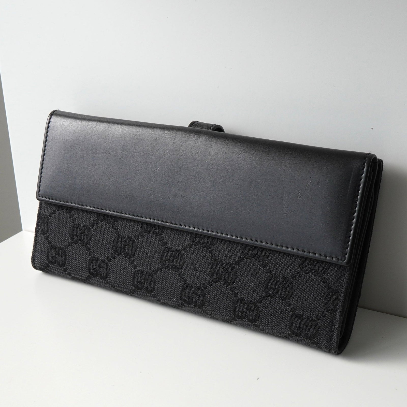 【極美品】グッチジャッキー長財布　本革　二つ折り　シルバー金具　ブラック　箱付き グッチ ジャッキー GGキャンバス/レザー 二つ折り財布 長財布