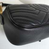 グッチ GGマーモント レザー チェーン ショルダーバッグ ブラック - NEWSED