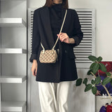 グッチ GGキャンバス / レザー ショルダーバッグ ポシェット ミニバッグ ベージュ - NEWSED