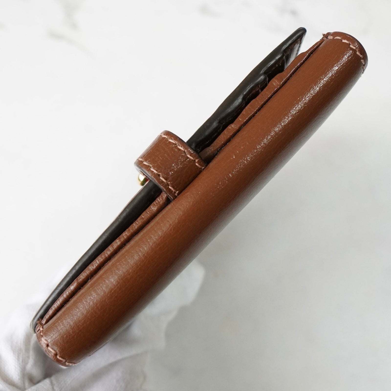 グッチ シェリーライン ニュージャッキー GGスプリーム 二つ折り財布 