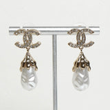 シャネル ココマーク ラインストーン スイング ドロップ パール ピアス GP - NEWSED