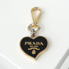 プラダ ハート ロゴ チャーム キーリング GPゴールド / ブラック 箱付き