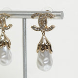 シャネル ココマーク ラインストーン スイング ドロップ パール ピアス GP - NEWSED