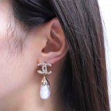 シャネル ココマーク ラインストーン スイング ドロップ パール ピアス GP - NEWSED