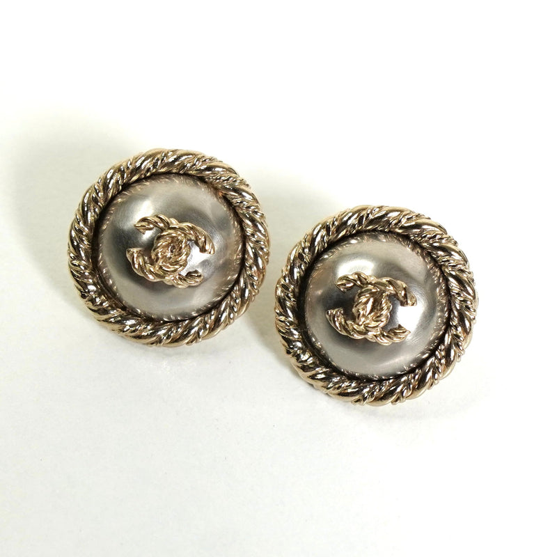 シャネル ココマーク フェイクパール ツイスト サークル ピアス GP ゴールド - NEWSED