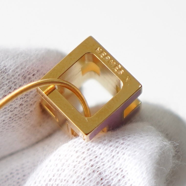 H Cube Pink × Gold Necklace - NEWSED