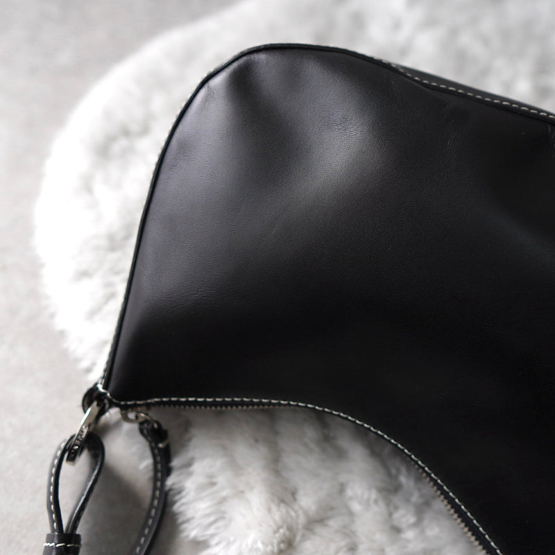Half Moon Leather One Shoulder Bag - NEWSED