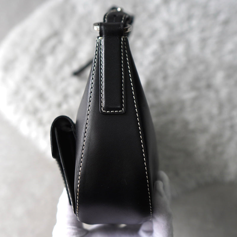 Half Moon Leather One Shoulder Bag - NEWSED