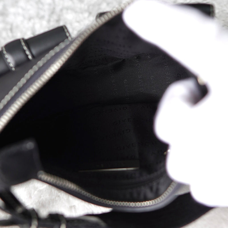 Half Moon Leather One Shoulder Bag - NEWSED