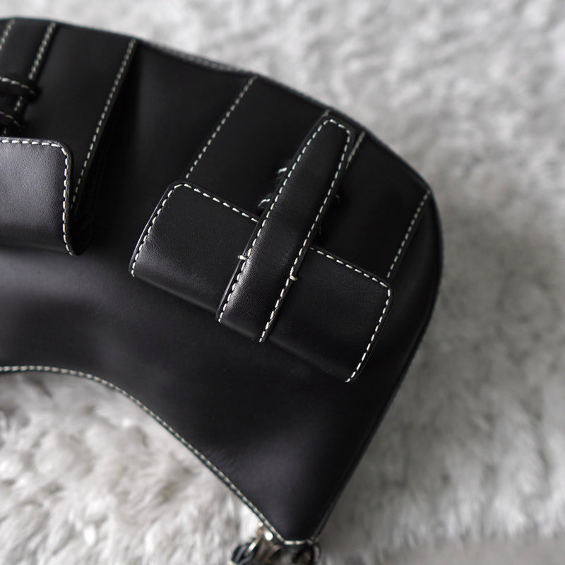 Half Moon Leather One Shoulder Bag - NEWSED