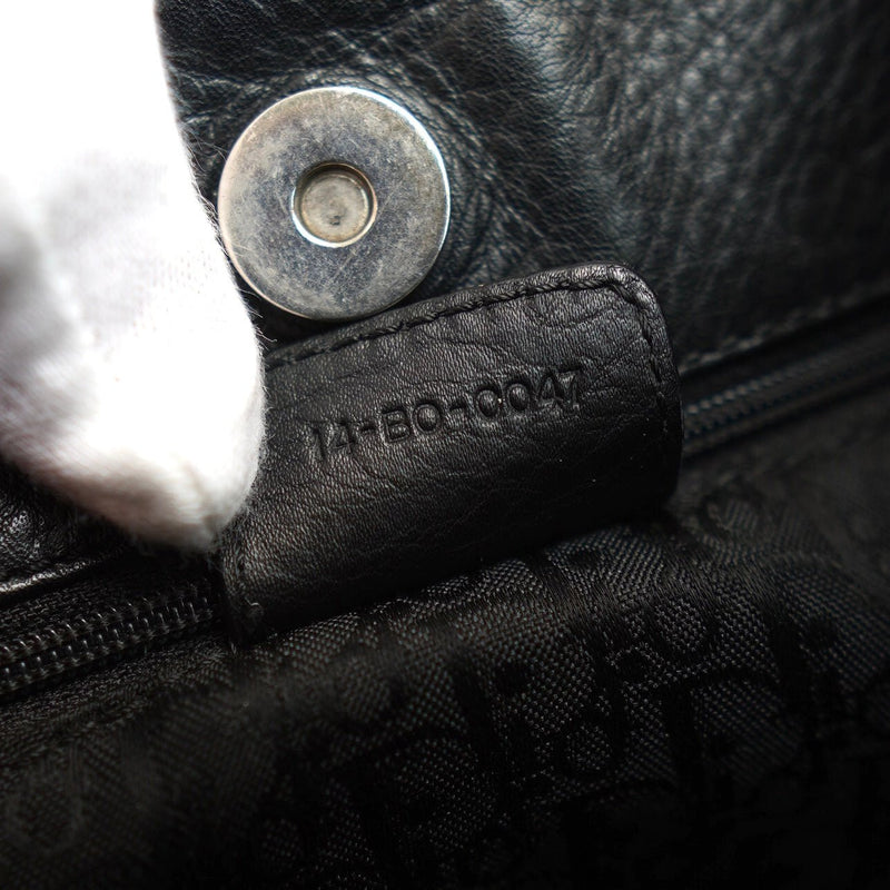 Heart Motif Logo Strap Leather One Shoulder Bag - NEWSED