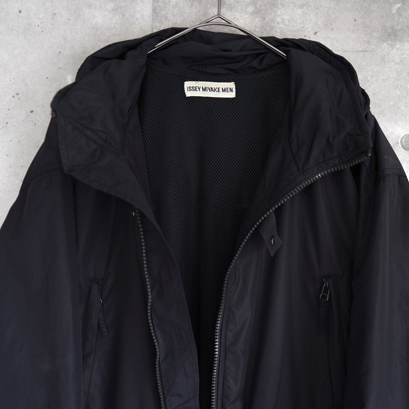 Hooded Poli Jacket - NEWSED